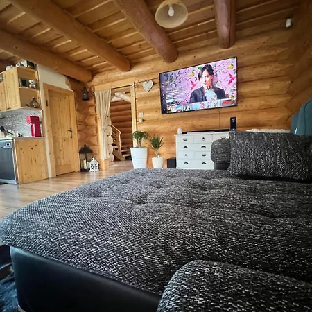 Zrub Vlasky Bešeňová